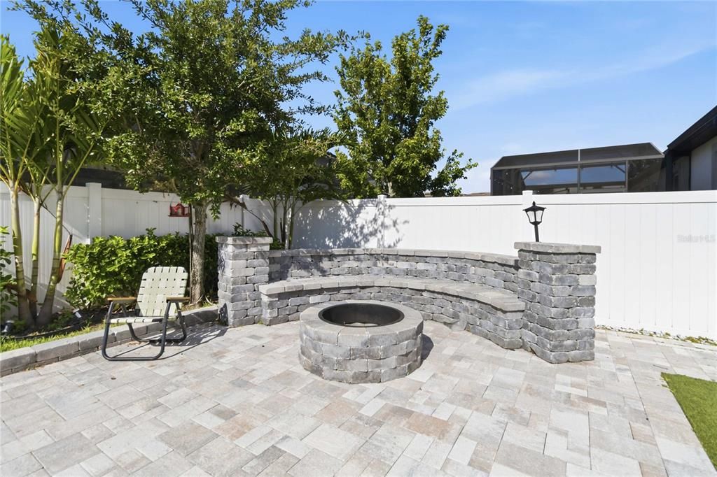 For Sale: $780,000 (5 beds, 5 baths, 3819 Square Feet)