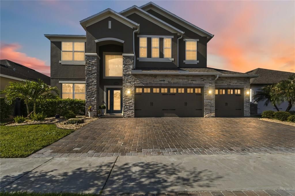 For Sale: $780,000 (5 beds, 5 baths, 3819 Square Feet)