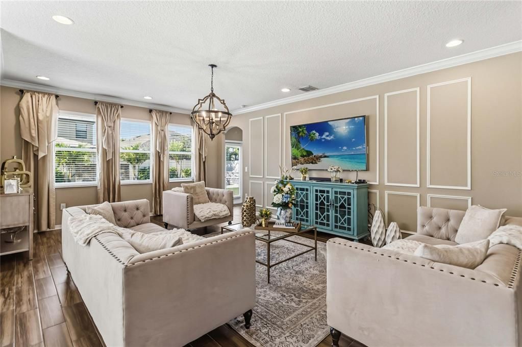 For Sale: $780,000 (5 beds, 5 baths, 3819 Square Feet)