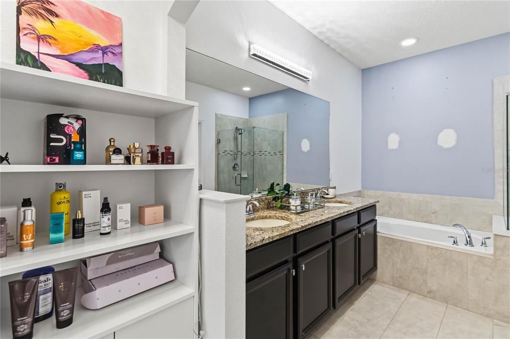For Sale: $780,000 (5 beds, 5 baths, 3819 Square Feet)