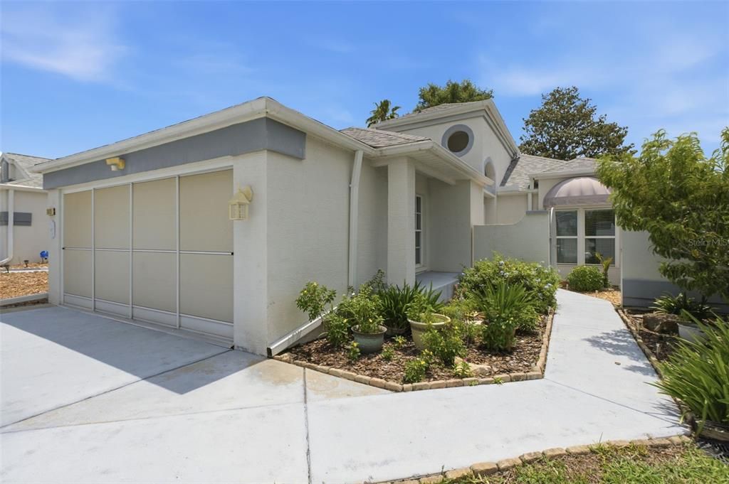 For Sale: $270,000 (2 beds, 2 baths, 1283 Square Feet)