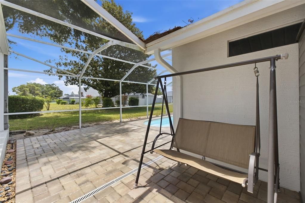 For Sale: $270,000 (2 beds, 2 baths, 1283 Square Feet)