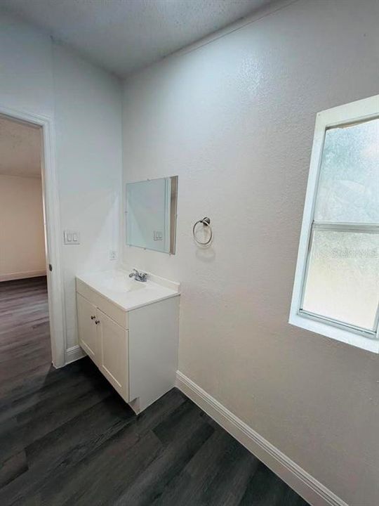 В аренду: $1,900 (3 спален, 2 ванн, 1000 Квадратных фут)