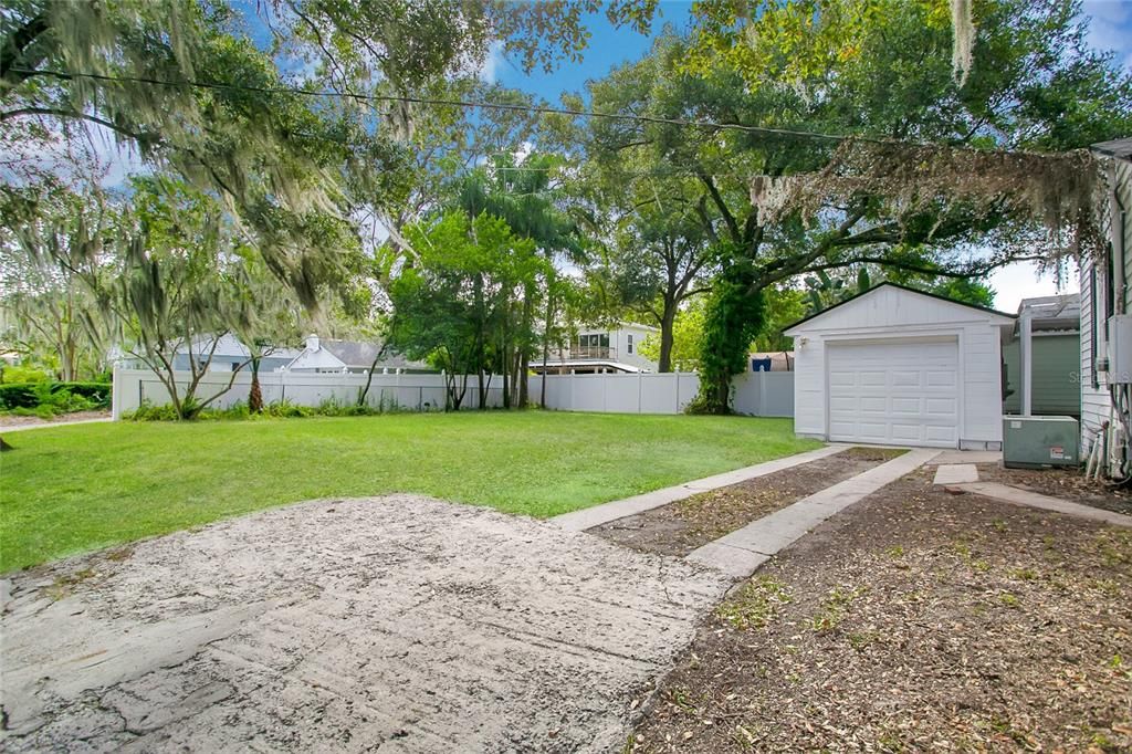 For Rent: $2,495 (3 beds, 2 baths, 1379 Square Feet)