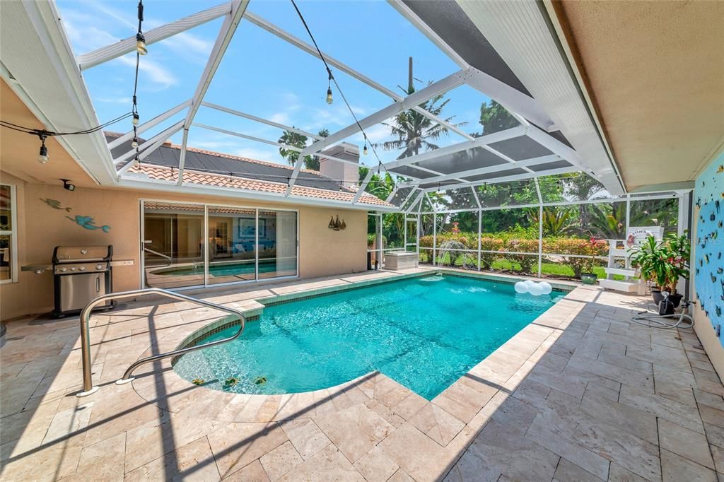 For Sale: $799,900 (3 beds, 2 baths, 2474 Square Feet)