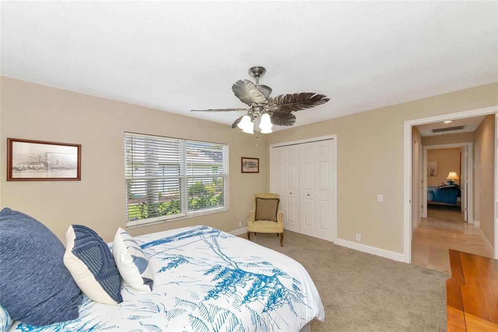 For Sale: $799,900 (3 beds, 2 baths, 2474 Square Feet)