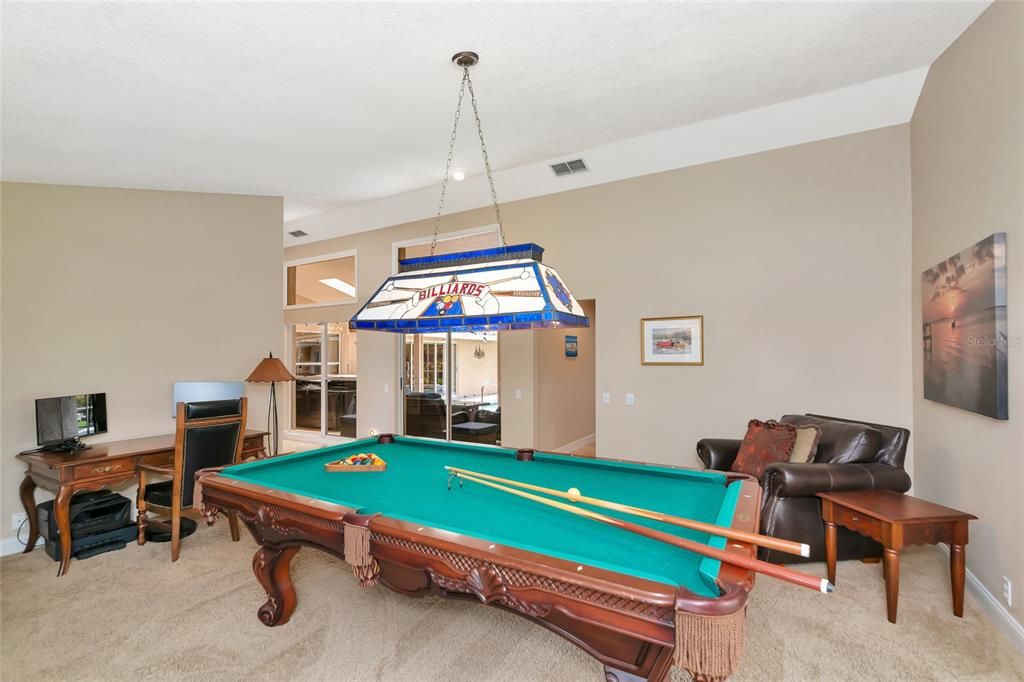 For Sale: $799,900 (3 beds, 2 baths, 2474 Square Feet)