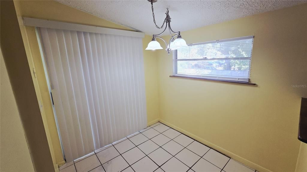 В аренду: $1,450 (2 спален, 2 ванн, 1336 Квадратных фут)