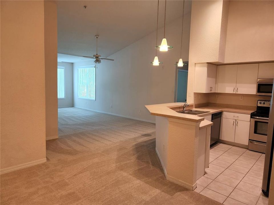В аренду: $2,100 (3 спален, 2 ванн, 1400 Квадратных фут)