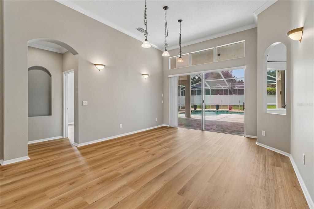 En Venta: $630,000 (5 camas, 4 baños, 3396 Pies cuadrados)