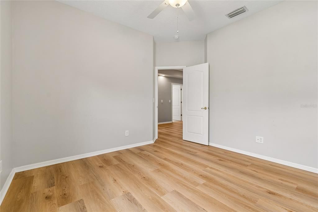 En Venta: $630,000 (5 camas, 4 baños, 3396 Pies cuadrados)