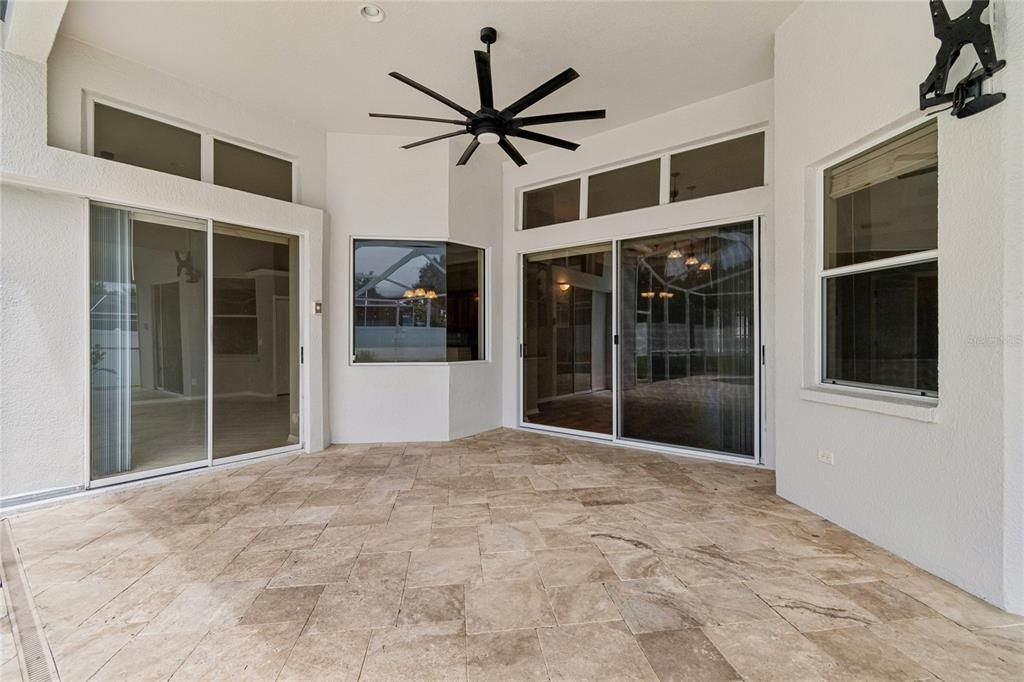 En Venta: $630,000 (5 camas, 4 baños, 3396 Pies cuadrados)