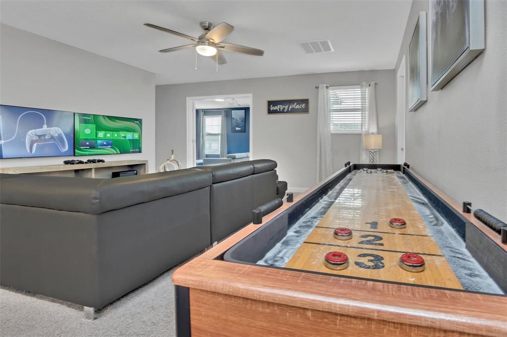 For Sale: $645,000 (8 beds, 5 baths, 3909 Square Feet)