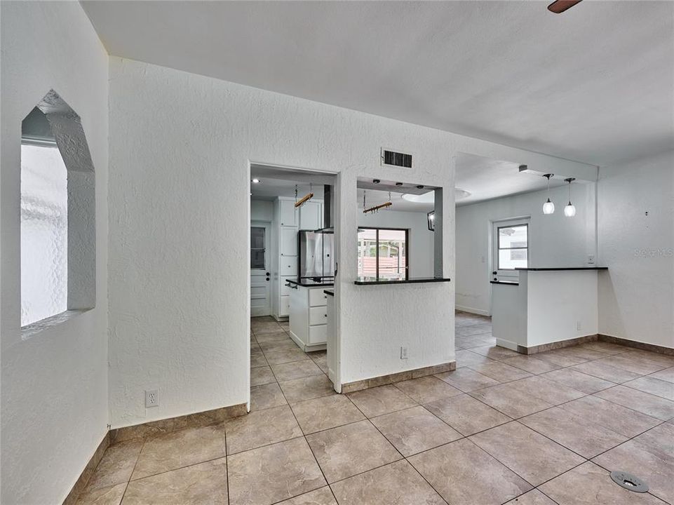 Active With Contract: $525,000 (5 beds, 3 baths, 2226 Square Feet)