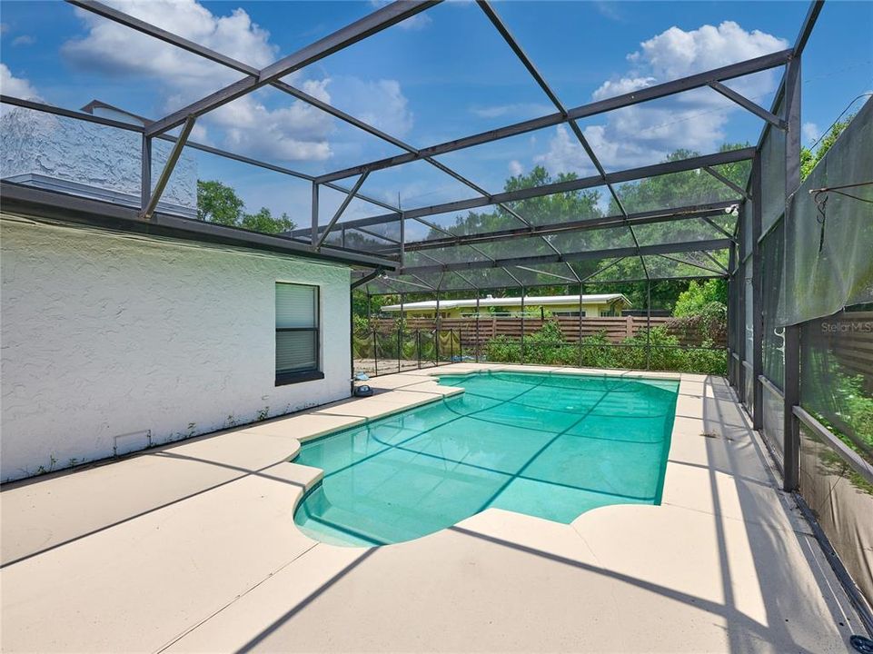 Active With Contract: $525,000 (5 beds, 3 baths, 2226 Square Feet)