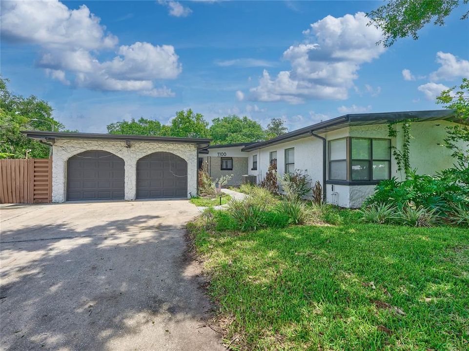 Active With Contract: $525,000 (5 beds, 3 baths, 2226 Square Feet)