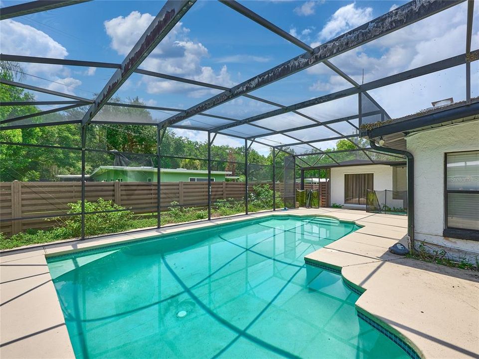 Active With Contract: $525,000 (5 beds, 3 baths, 2226 Square Feet)