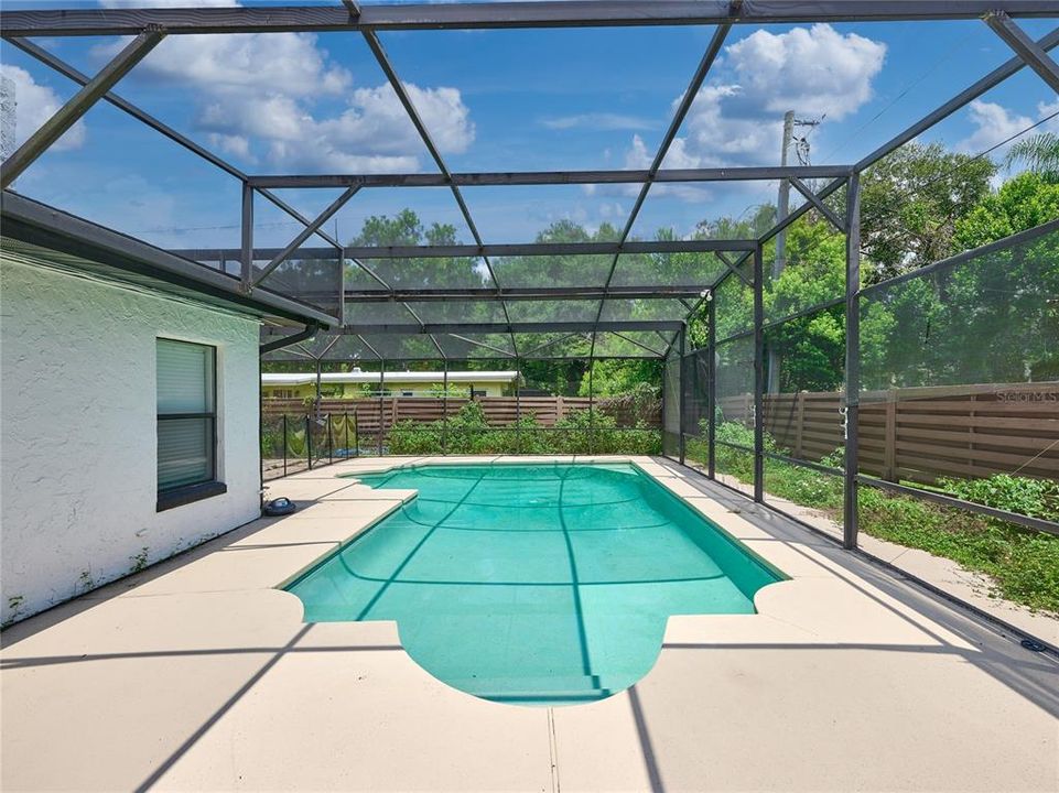 Active With Contract: $525,000 (5 beds, 3 baths, 2226 Square Feet)