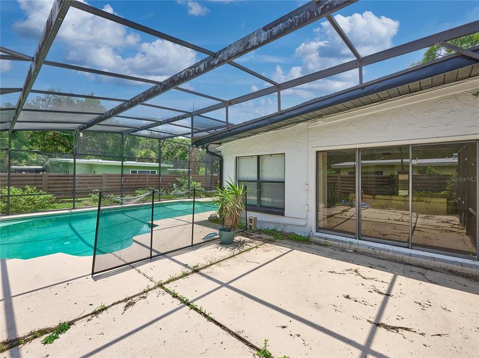 Active With Contract: $525,000 (5 beds, 3 baths, 2226 Square Feet)