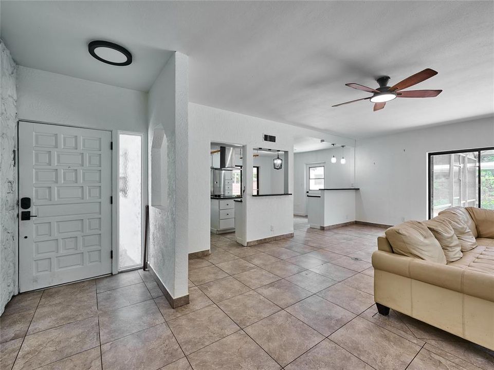 Active With Contract: $525,000 (5 beds, 3 baths, 2226 Square Feet)