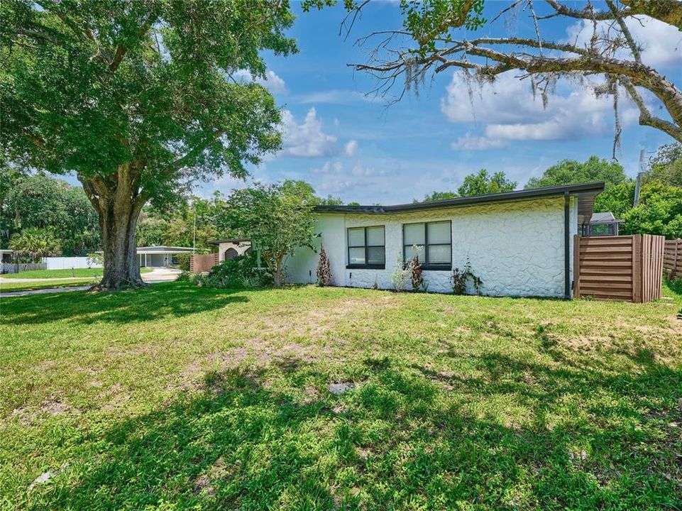 Active With Contract: $525,000 (5 beds, 3 baths, 2226 Square Feet)