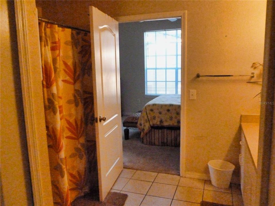 В аренду: $1,700 (1 спален, 1 ванн, 829 Квадратных фут)