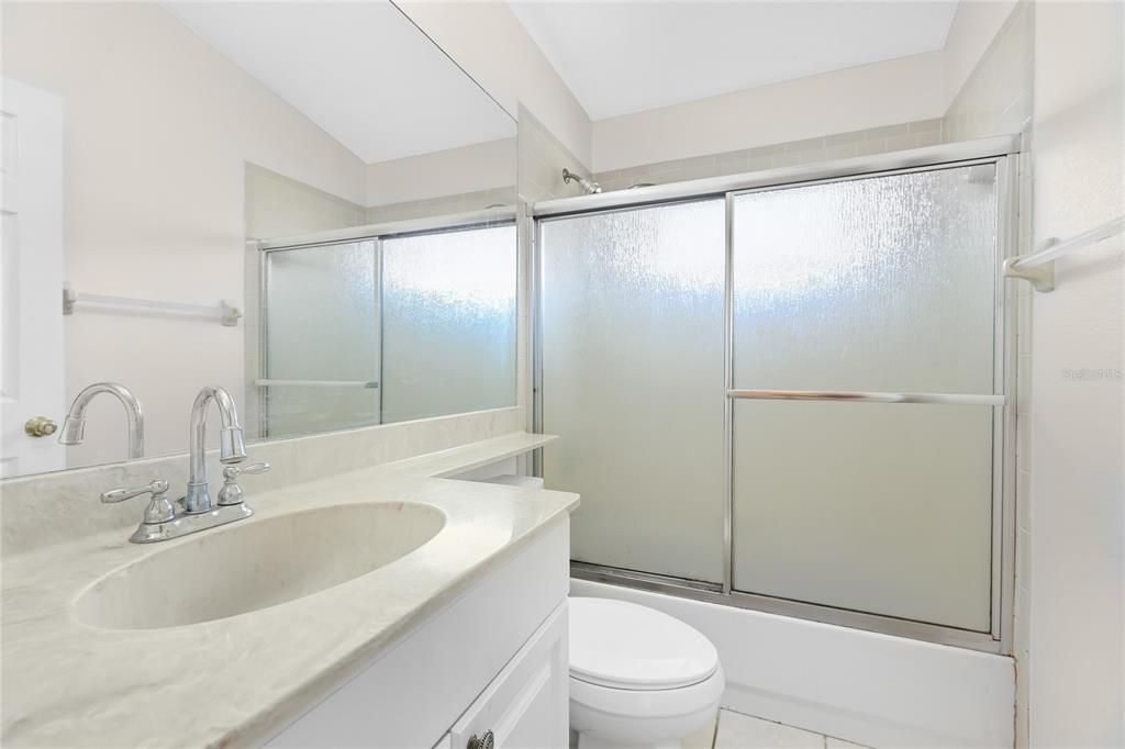 На продажу: $335,000 (3 спален, 2 ванн, 1264 Квадратных фут)