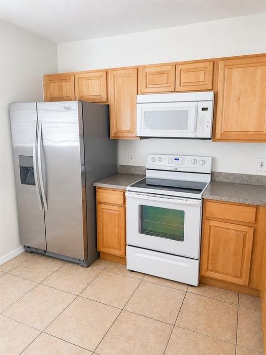 В аренду: $1,950 (3 спален, 2 ванн, 1200 Квадратных фут)