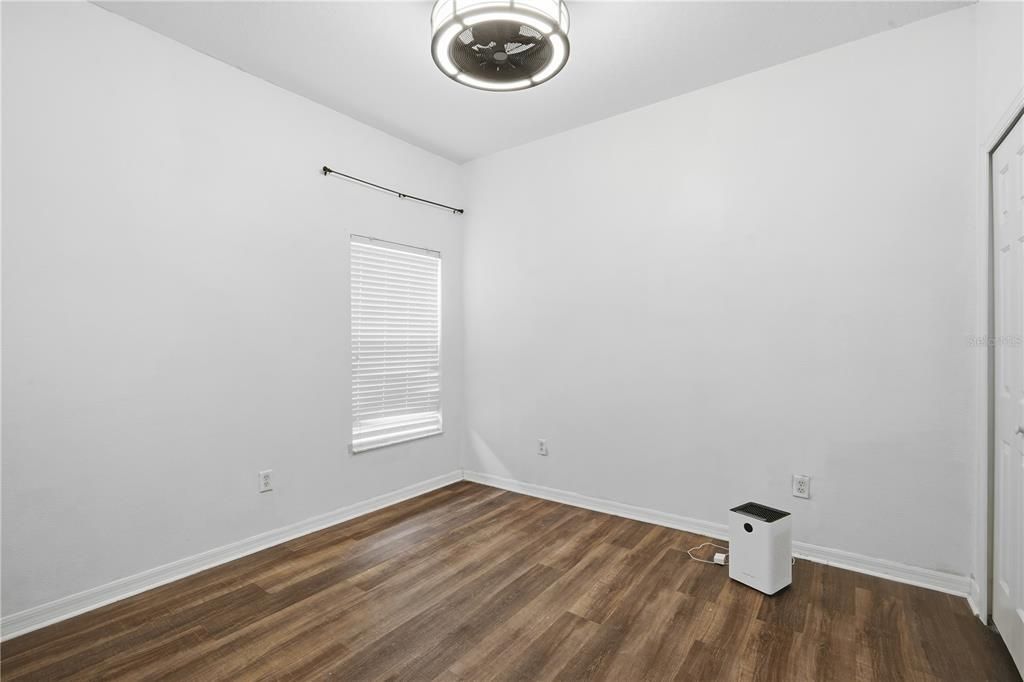 В аренду: $2,350 (3 спален, 2 ванн, 1758 Квадратных фут)