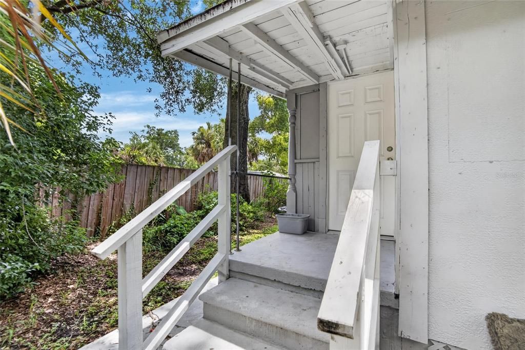 待售: $300,000 (4 贝兹, 0 浴室, 1457 平方英尺)