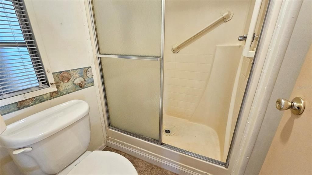 В аренду: $1,350 (2 спален, 2 ванн, 1464 Квадратных фут)