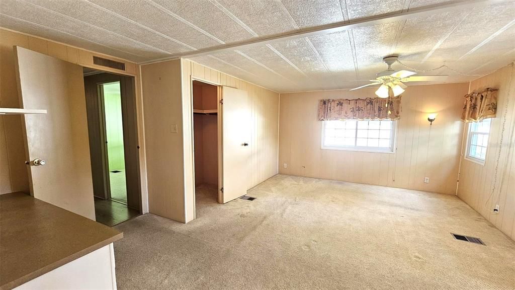 В аренду: $1,350 (2 спален, 2 ванн, 1464 Квадратных фут)