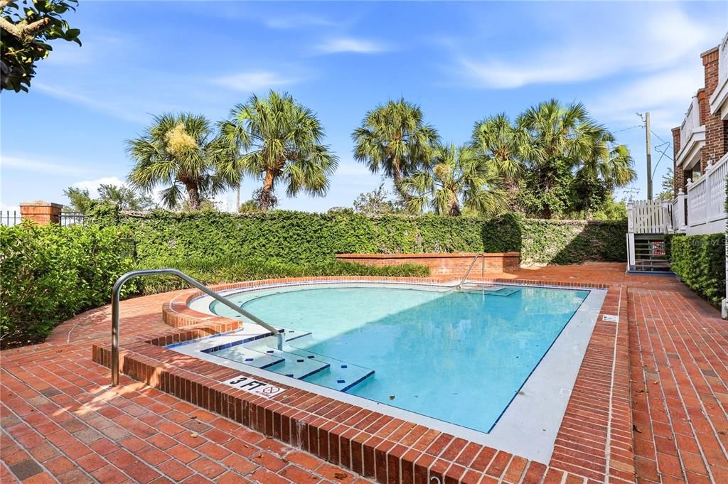 En Venta: $1,785,000 (3 camas, 2 baños, 2925 Pies cuadrados)