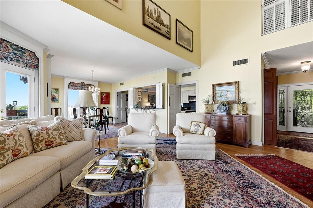 En Venta: $1,785,000 (3 camas, 2 baños, 2925 Pies cuadrados)