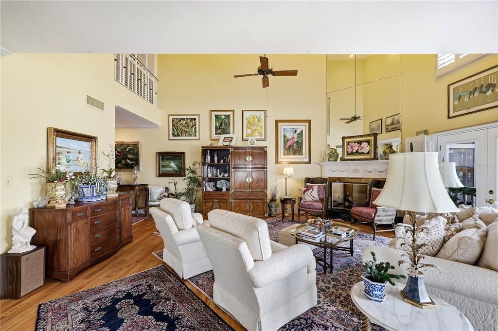 En Venta: $1,785,000 (3 camas, 2 baños, 2925 Pies cuadrados)