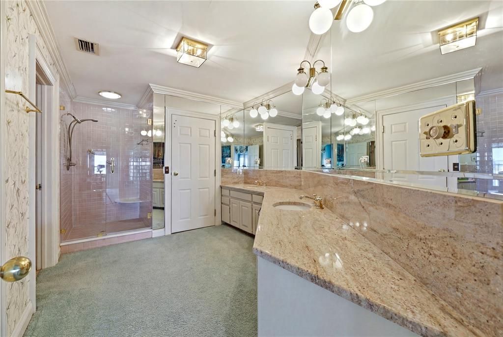 En Venta: $1,785,000 (3 camas, 2 baños, 2925 Pies cuadrados)