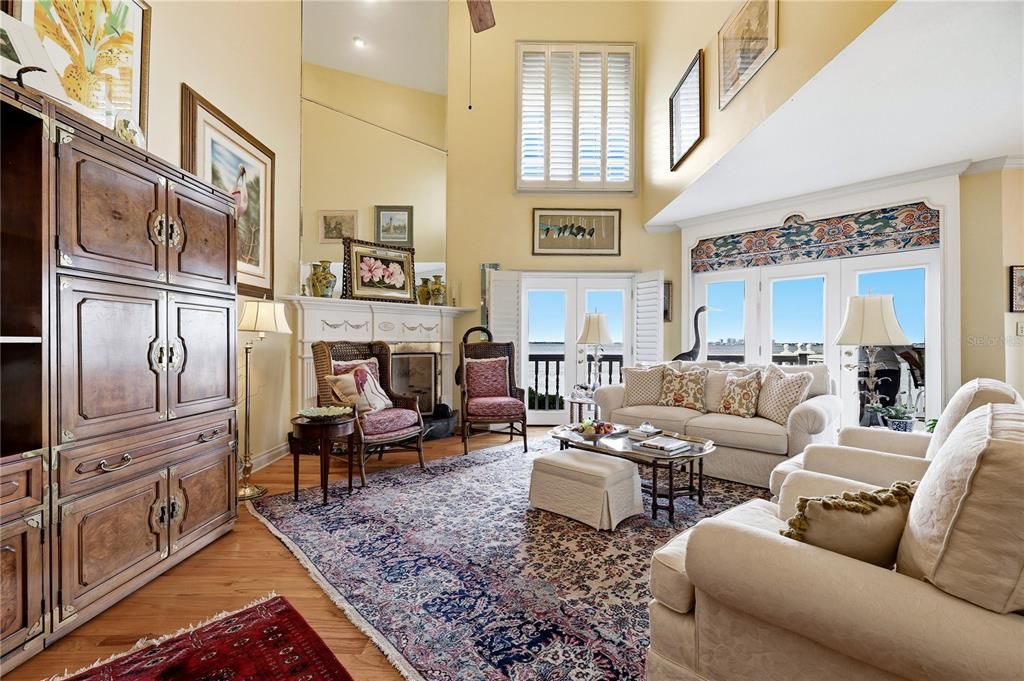 En Venta: $1,785,000 (3 camas, 2 baños, 2925 Pies cuadrados)