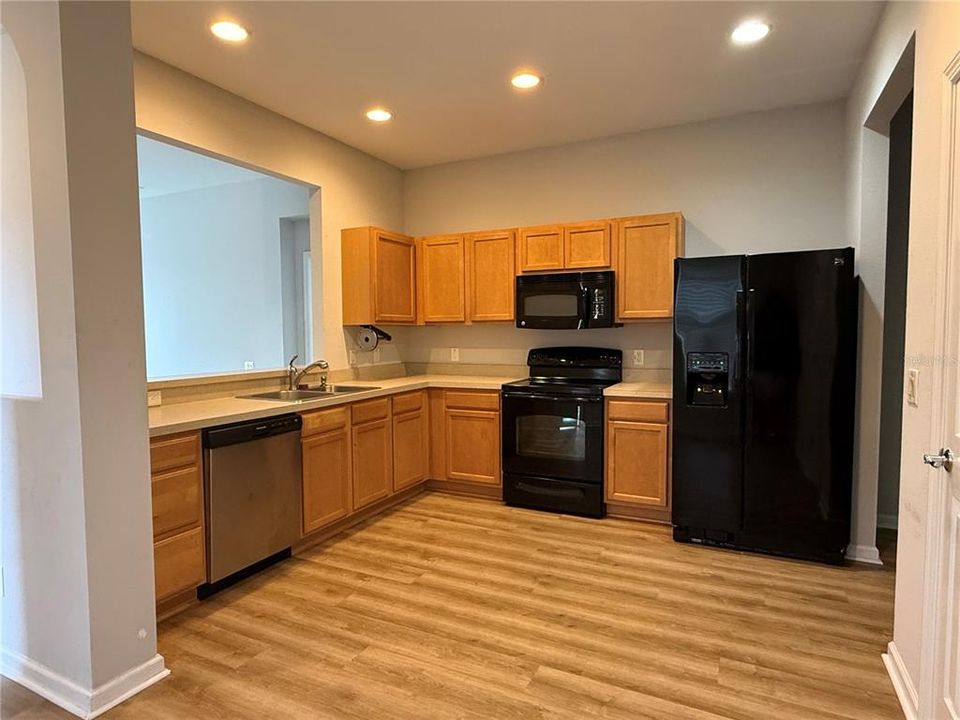 For Sale: $245,500 (3 beds, 2 baths, 1260 Square Feet)
