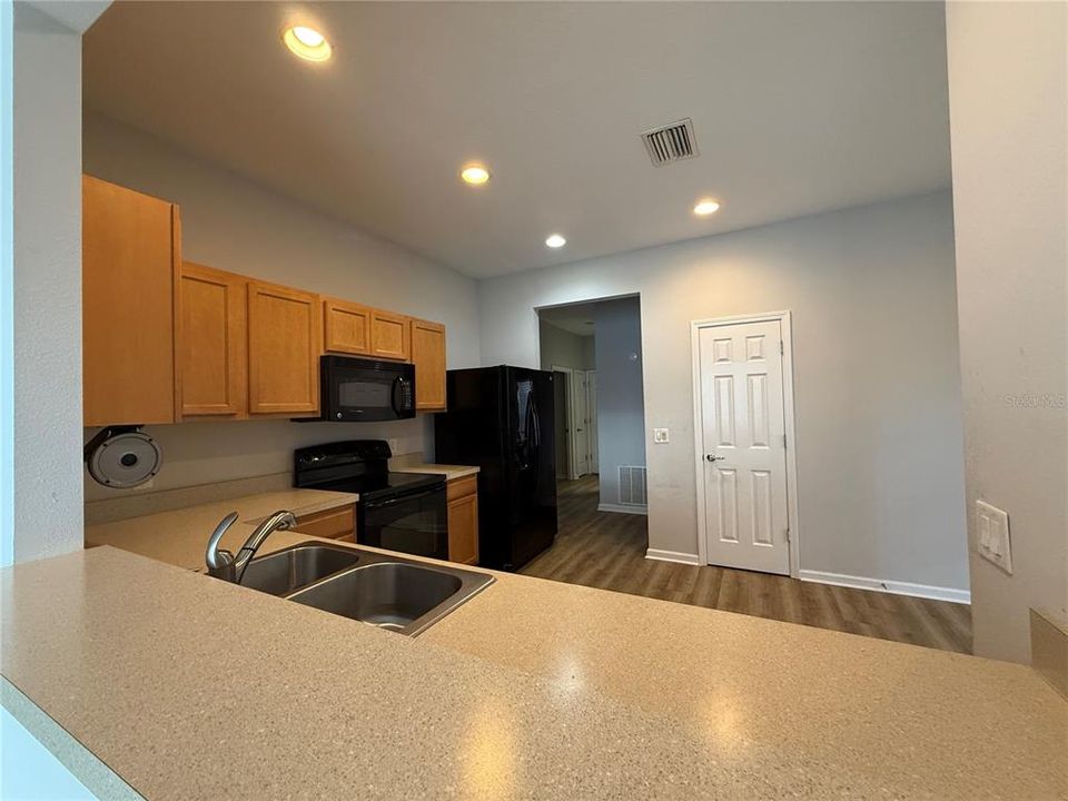 For Sale: $245,500 (3 beds, 2 baths, 1260 Square Feet)