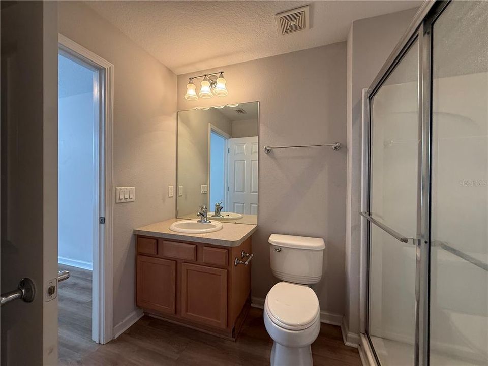 For Sale: $245,500 (3 beds, 2 baths, 1260 Square Feet)