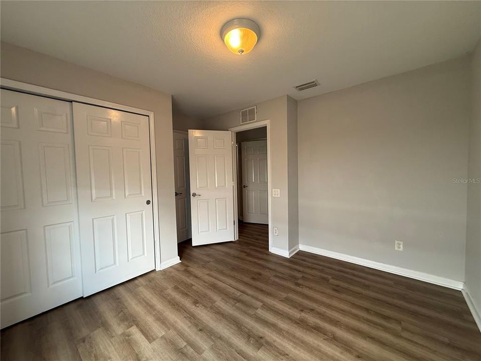 For Sale: $245,500 (3 beds, 2 baths, 1260 Square Feet)