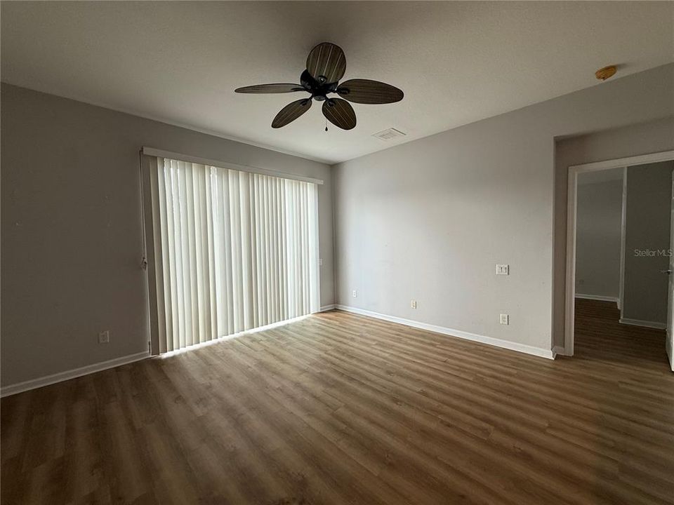 For Sale: $245,500 (3 beds, 2 baths, 1260 Square Feet)