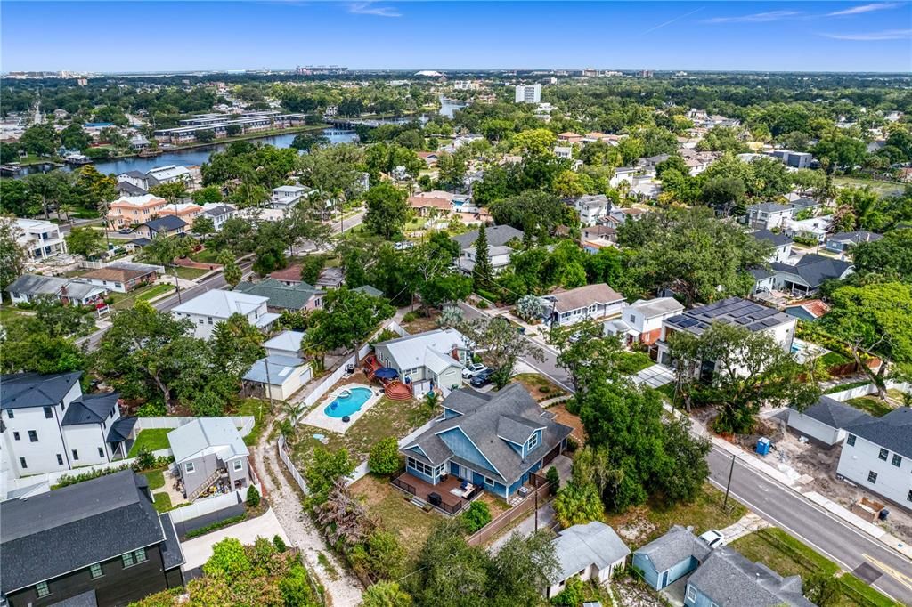 На продажу: $1,260,000 (4 спален, 2 ванн, 2375 Квадратных фут)