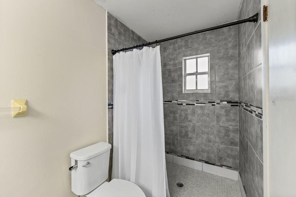 На продажу: $289,990 (2 спален, 2 ванн, 1470 Квадратных фут)
