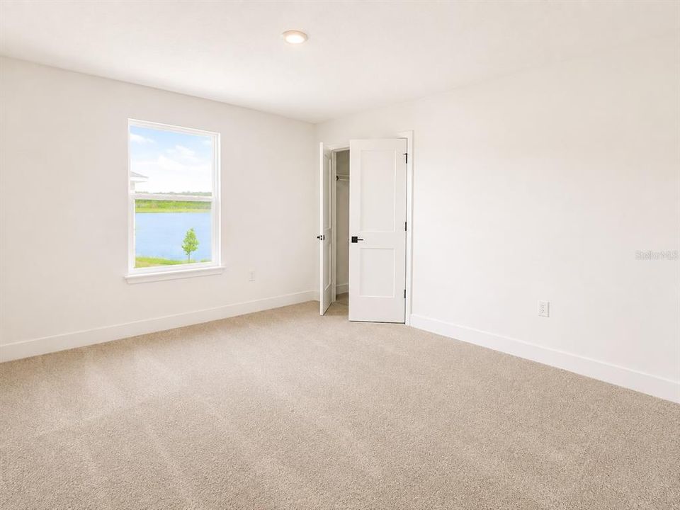 En Venta: $442,900 (4 camas, 2 baños, 2405 Pies cuadrados)