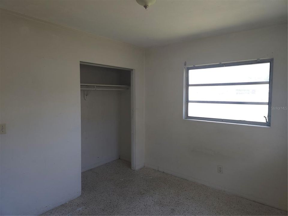 For Sale: $270,000 (3 beds, 2 baths, 925 Square Feet)