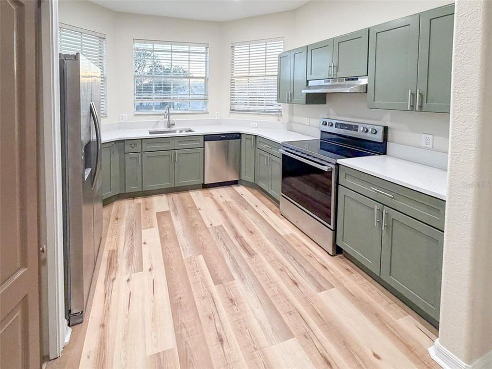 В аренду: $2,475 (3 спален, 2 ванн, 1435 Квадратных фут)