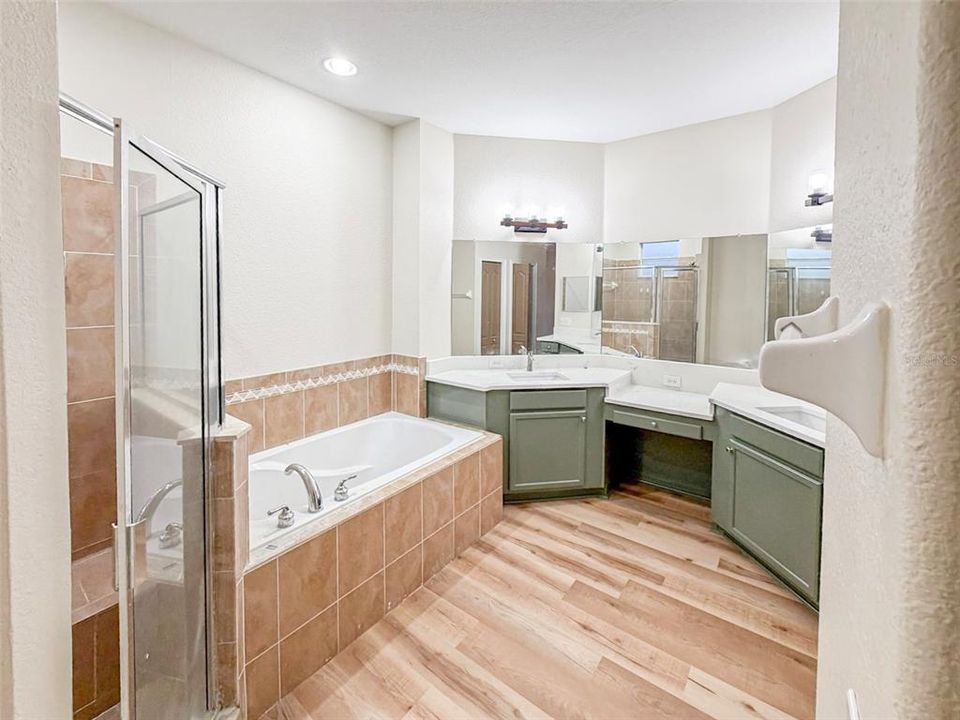 В аренду: $2,475 (3 спален, 2 ванн, 1435 Квадратных фут)