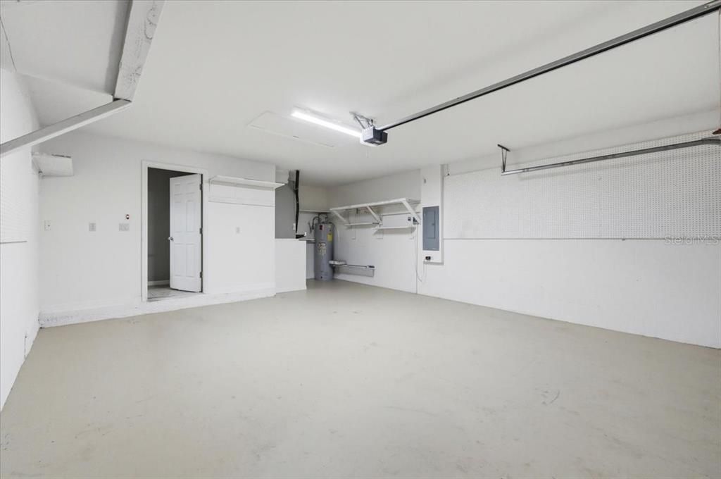 На продажу: $315,000 (4 спален, 2 ванн, 1769 Квадратных фут)