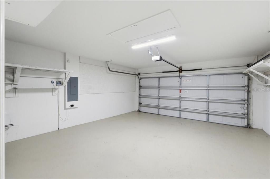 На продажу: $315,000 (4 спален, 2 ванн, 1769 Квадратных фут)